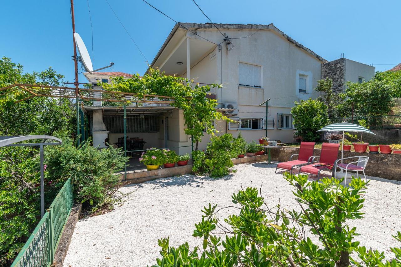 Apartment Hrabar Longo Трогір Екстер'єр фото