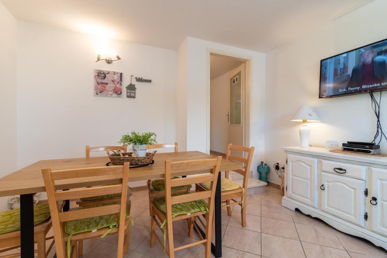 Apartment Hrabar Longo Трогір Екстер'єр фото