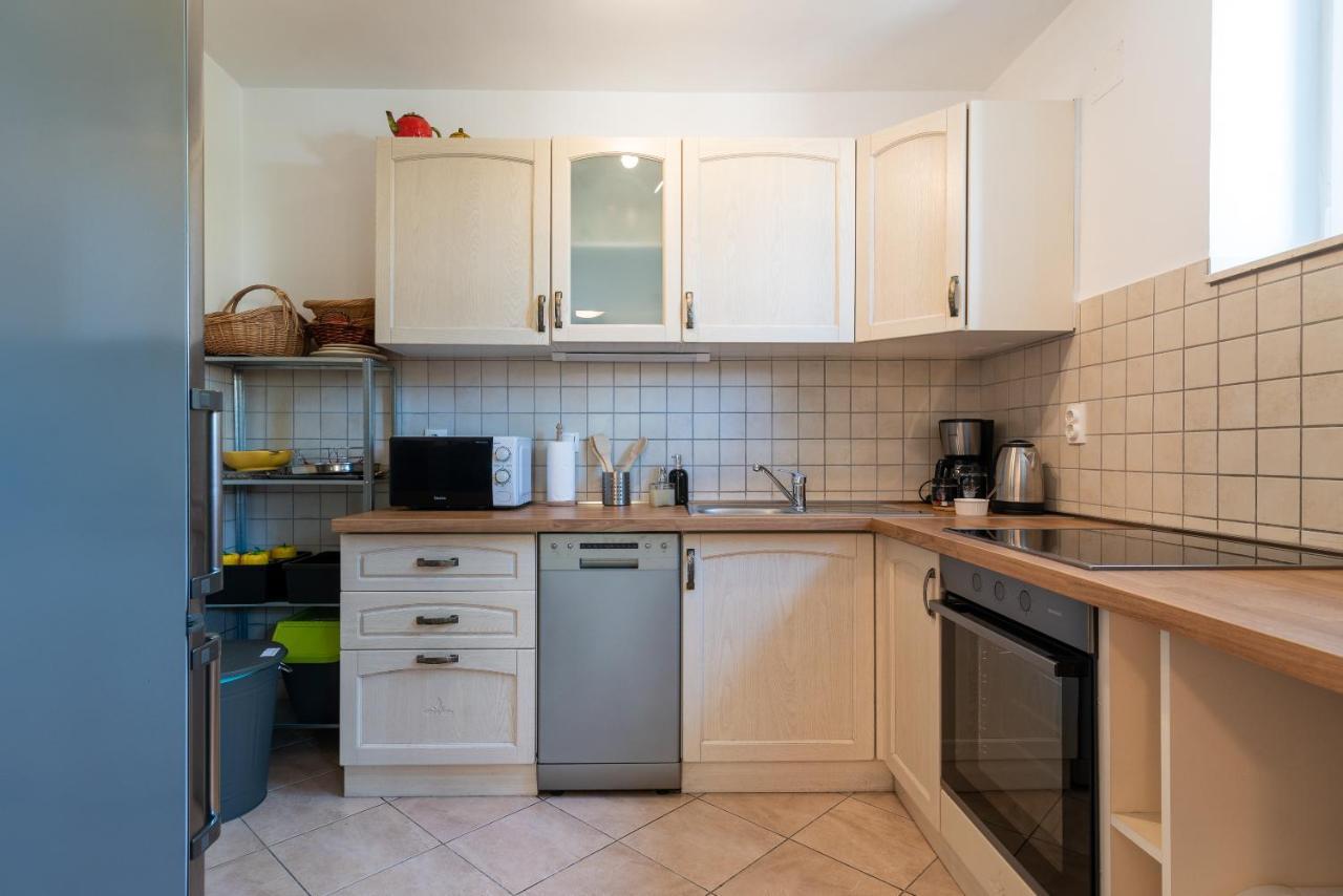 Apartment Hrabar Longo Трогір Екстер'єр фото