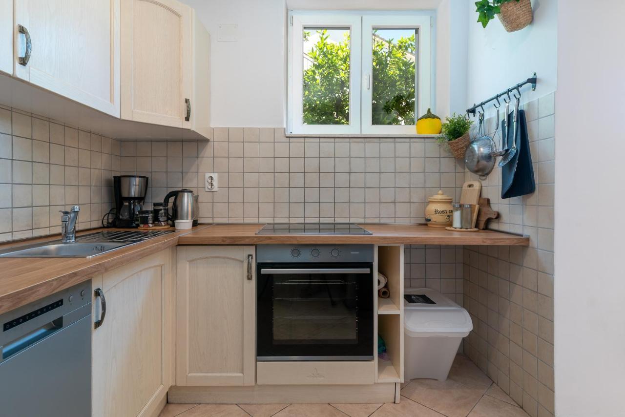 Apartment Hrabar Longo Трогір Екстер'єр фото